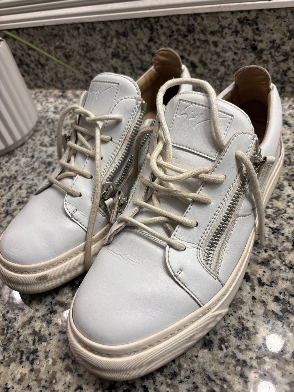 Giuseppe Zanotti White Leather Low-Top Sneakers with Silver Zippers